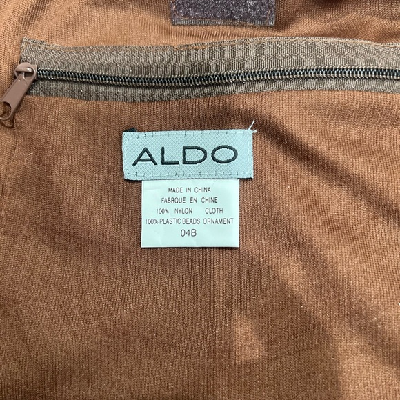 Aldo crochet slouchy bag with shiny sequin disks Velcro closure. - Picture 2 of 8